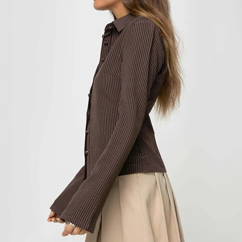 Women's Ribbed Button-Front Blouse with Flared Cuffs and Pointed Collar